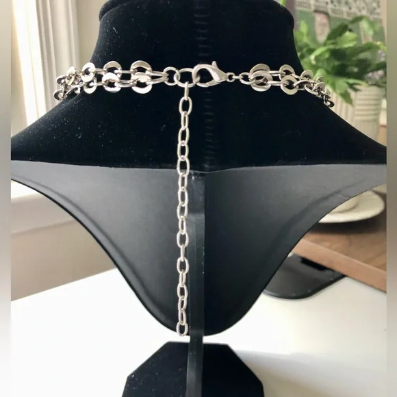 Twisted Chain & Pearl Necklace w/Charms & Pendant - Picture 4 of 9